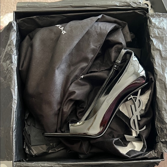 Yves Saint Laurent Glossy Black Heels - Picture 3 of 4